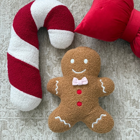 Christmas Pillows: Gingerbread, Candy Cane, & Bow - Picture 3 of 5